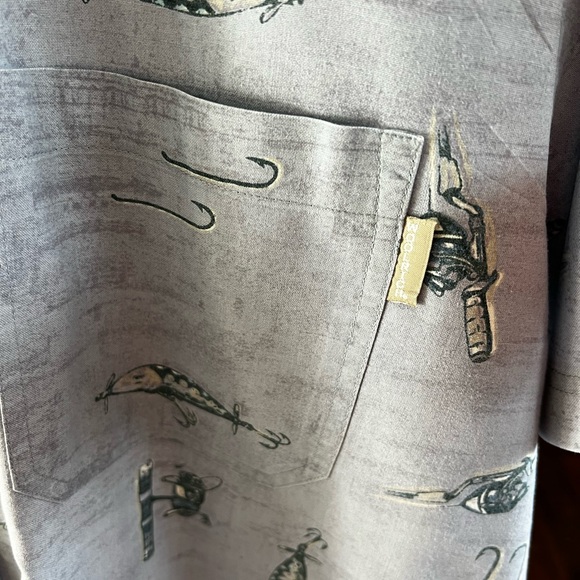 CLEARANCE Men’s M Blue Woolrich Fishing Lures Button Down Short Sleeve Shirt - Picture 7 of 10